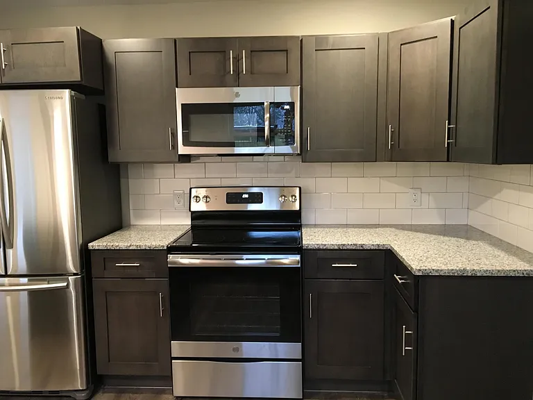 704 S Donaghey Ave — Photo 6