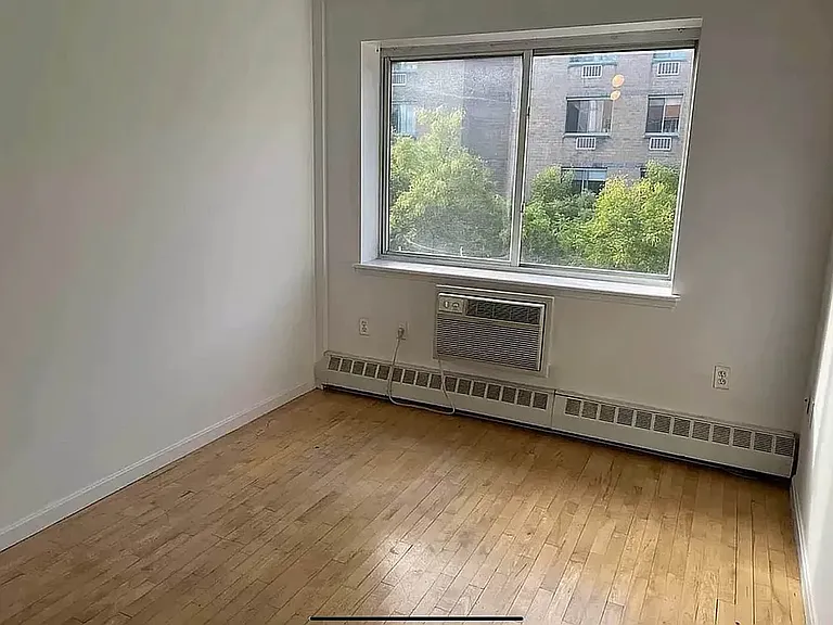 319 E 8th St #4B — Photo 5