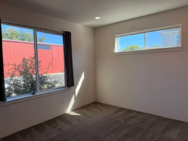 57 Stage Way — Photo 2