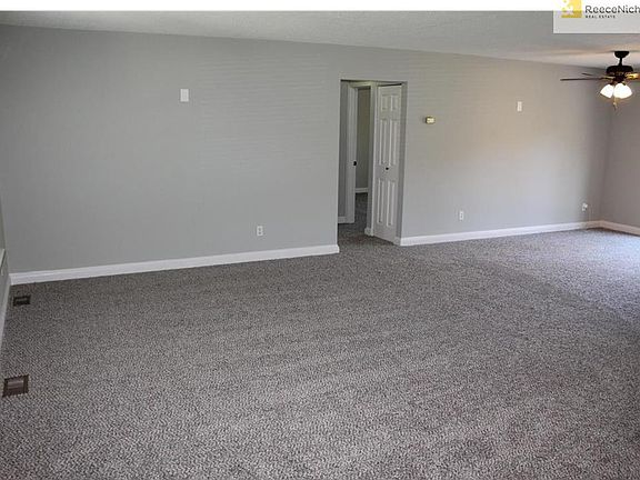4th image of 6118 E 113th St