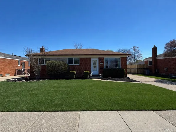 32440 Firwood Dr, Warren, MI 48088