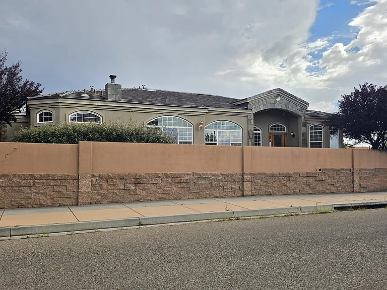 8400 Oakland Ave NE — Photo 19