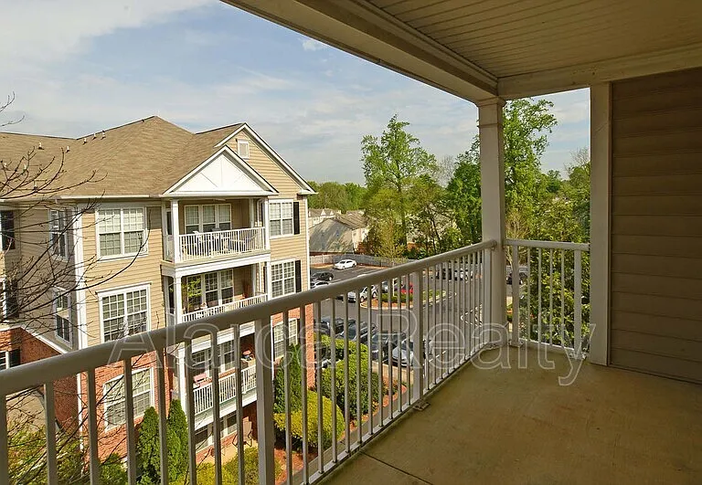 3282 Margellina Dr — Photo 15