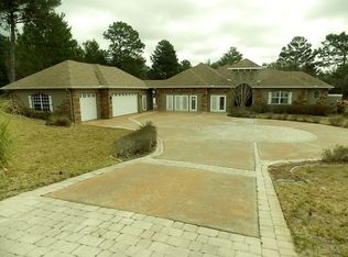 8494 Madrid Rd, Weeki Wachee, FL 34613