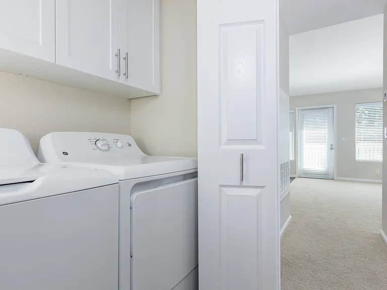 Park Wood Apartments — Photo 29