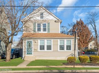 104 Bank St, Red Bank, NJ 07701