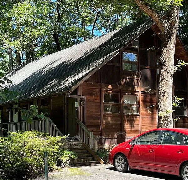 1160 W Blue Ridge Rd — Photo 1