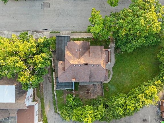 4th image of 218 Forrest Ave