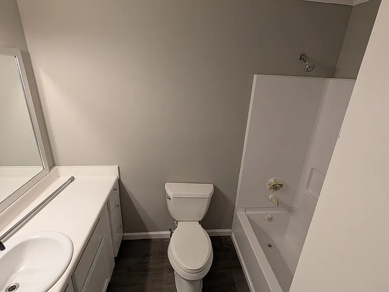2714 Laurel View Dr — Photo 2
