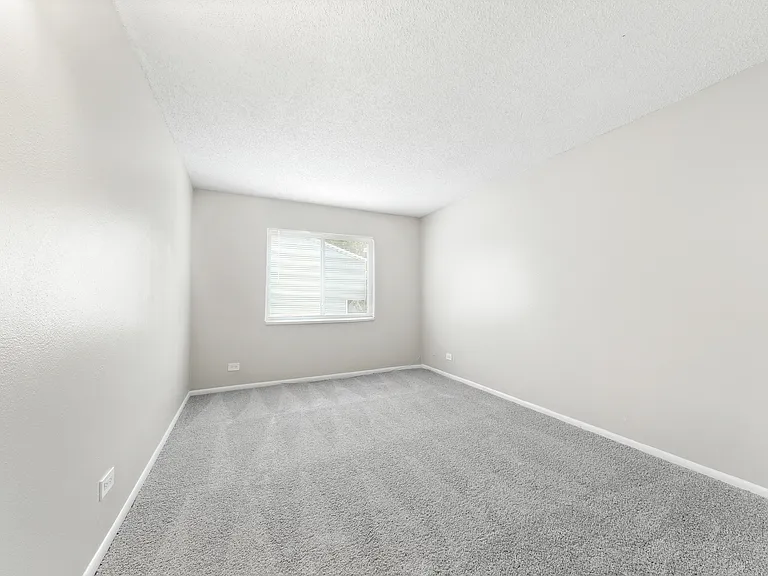Falcon Run Apartments — Photo 24