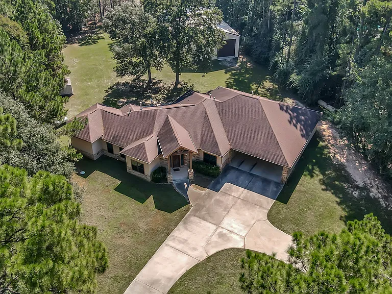 40102 Country Forest Dr — Photo 34