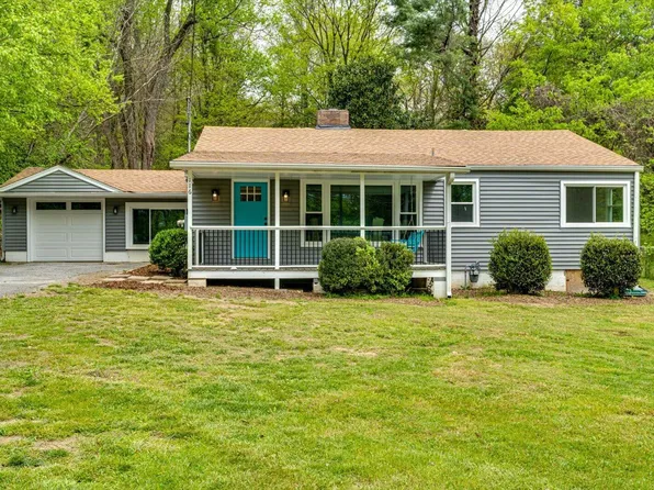 116 McFarland Rd, Lookout Mountain, GA 30750