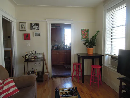 Rented by Space Real Estate | media 46