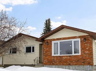 7211 138th Ave NW, Edmonton, AB T5C 2L9