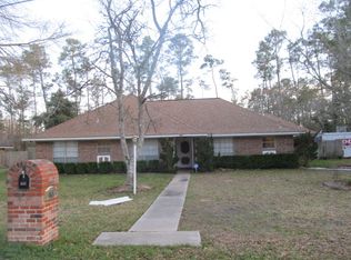 347 Maple Ln, Conroe, TX 77304