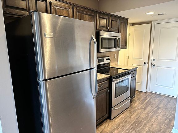 5th image of 1538 NE Erin Ct