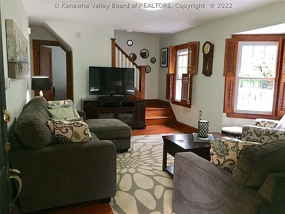 2nd image of 510 Westmoreland Dr