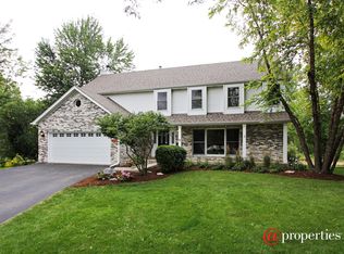 378 Sharon Dr, Barrington, IL 60010