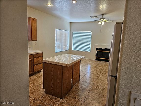 4th image of 7849 Blue Brook Dr