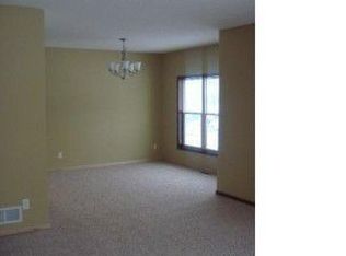 7020 15th St N, Oakdale, MN 55128