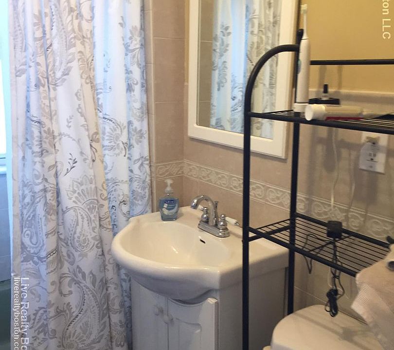 2nd image of 97 Oakland St #20F