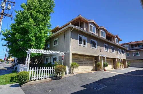 1461 Main St #1 Photo 1