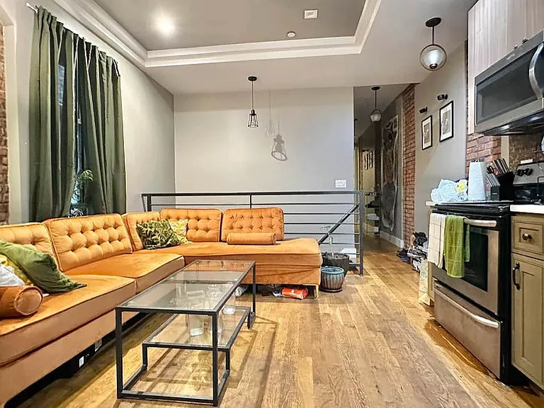 909 Saint Marks Ave #1B — Photo 2