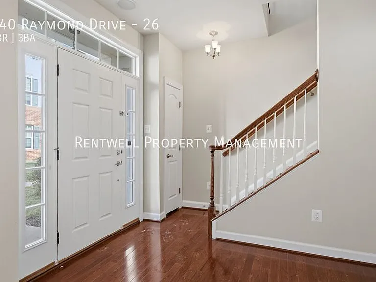 540 Raymond Dr #26 — Photo 3