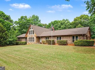 3135 Heritage Crossing Dr, Buford, GA 30519