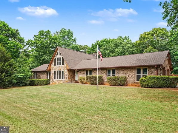 3135 Heritage Crossing Dr, Buford, GA 30519