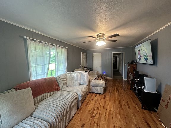 2nd image of 1814 Grandaddy Rd