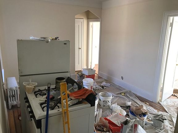 3rd image of 2823 42nd St APT A4