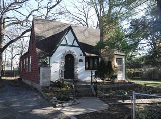 1120 Pleasant Pl, Aurora, IL 60505