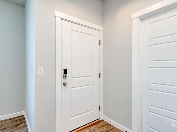 2nd image of 4388 N Glassford Ave