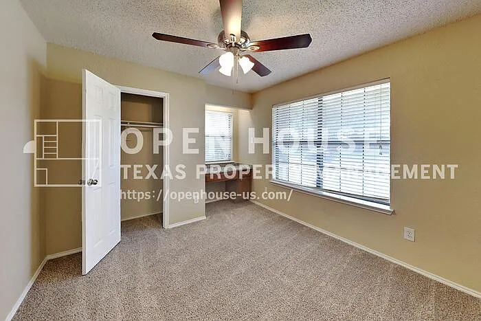 812 Arbor Downs Dr — Photo 13