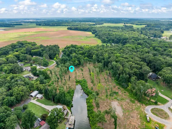 11 Donnegan Cv, Muscle Shoals, AL 35661