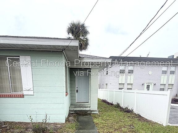 2nd image of 105 E Smith St