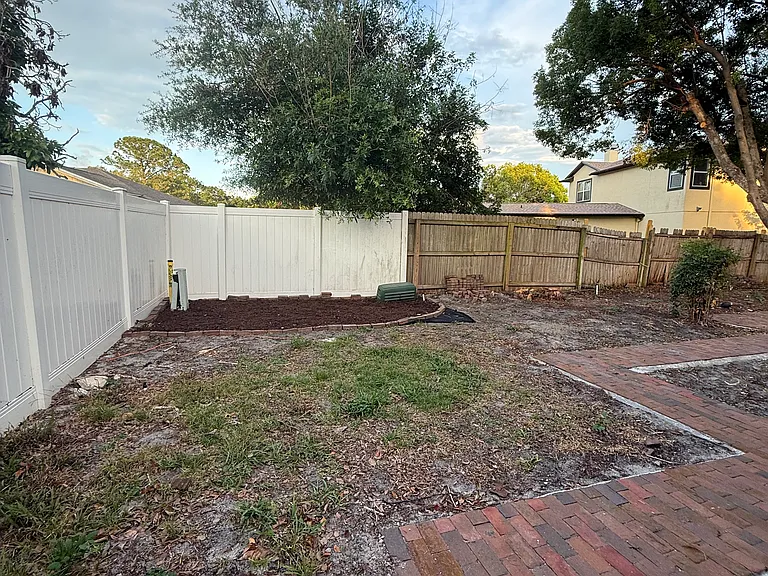8029 Gillette Ct — Photo 27