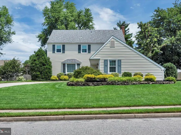 138 Coopers Kill Rd, Delran, NJ 08075