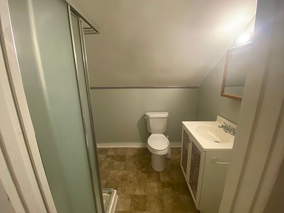 5th image of 110 Mylan St
