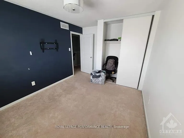829 Percifor Way — Photo 12
