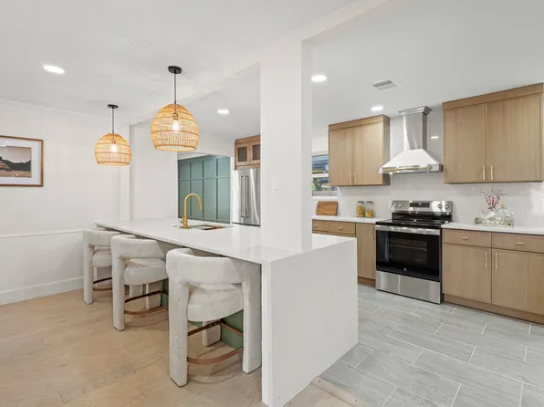 2921 Touraine Dr, Dallas, TX 75211