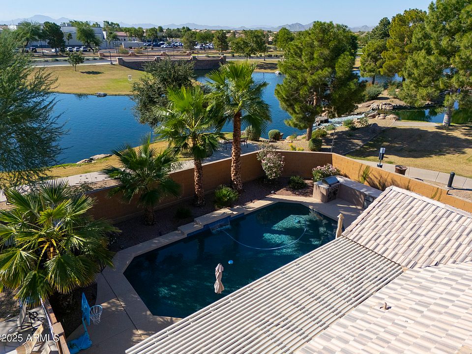 1st image of 45713 W DUTCHMAN Drive