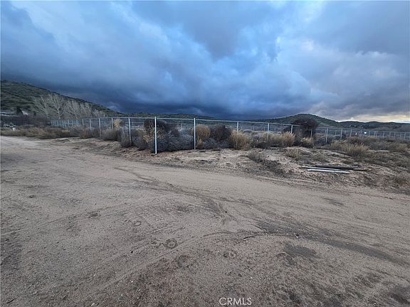 4th image of 13421 Summit Valley Rd