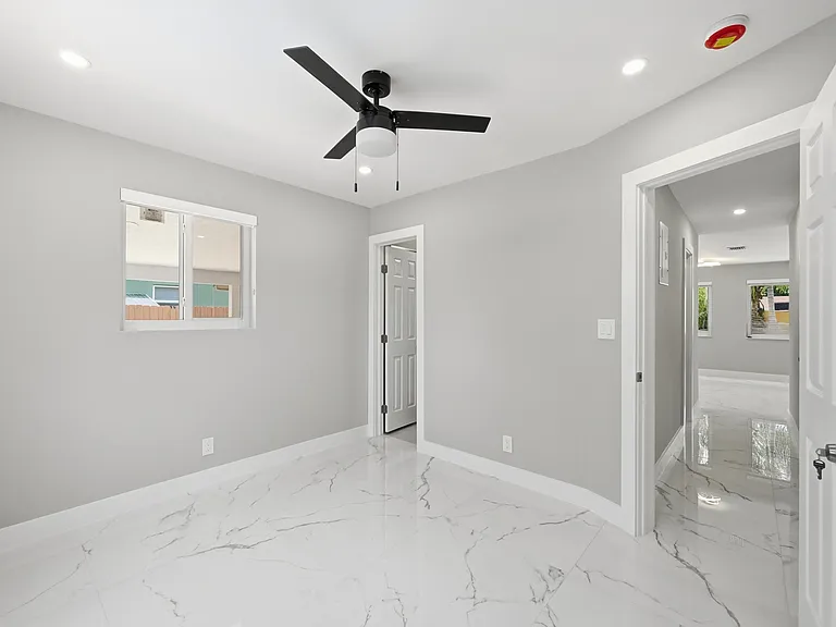 4380 NW 59th Ct — Photo 10