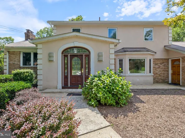 11900 Gainsborough Rd, Potomac, MD 20854