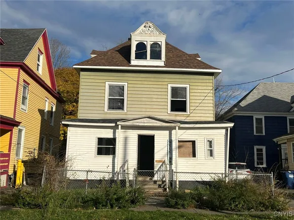 121 Mark Ave, Syracuse, NY 13205