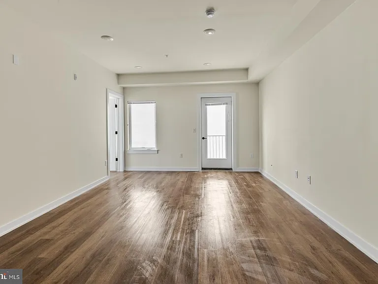 2401 Frankford Ave #2C — Photo 6
