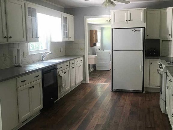 5th image of 910 Heritage Dr