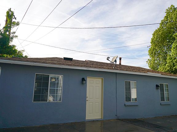 5th image of 1307 N Hollywood Way APT D